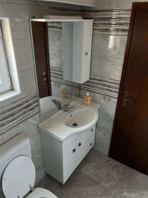 Room In Otocac Helena المظهر الخارجي الصورة
